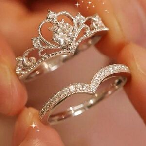 2 Pieces : Crown & Princess Shaped Rings